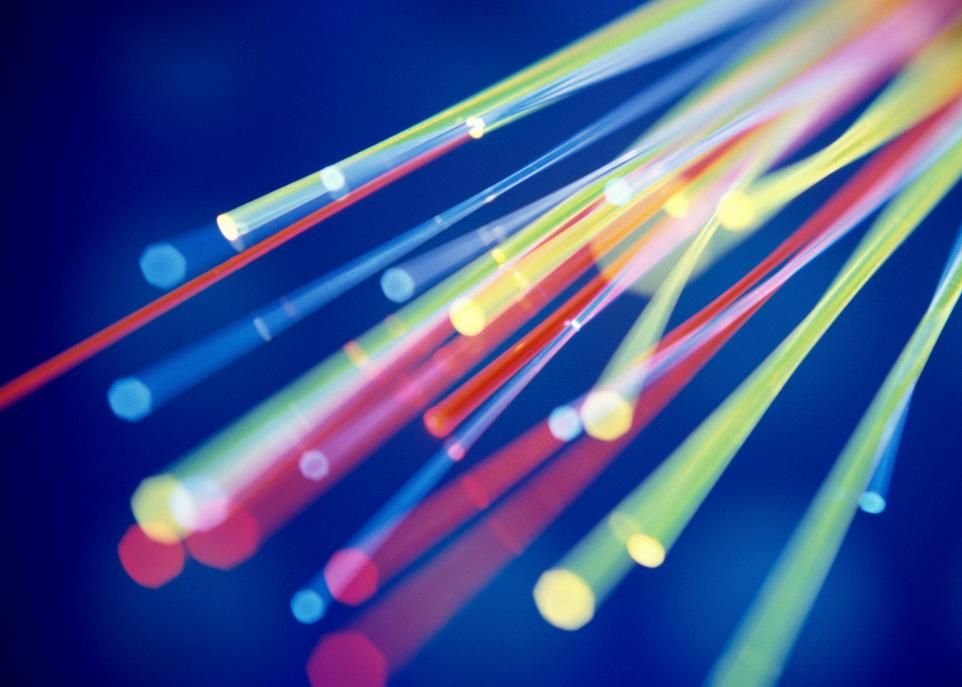 <p>Avec les données massives, les applications mobiles et les objets connectés, entre autres, le numérique laisse entrevoir un monde rempli de possibilités.</p>