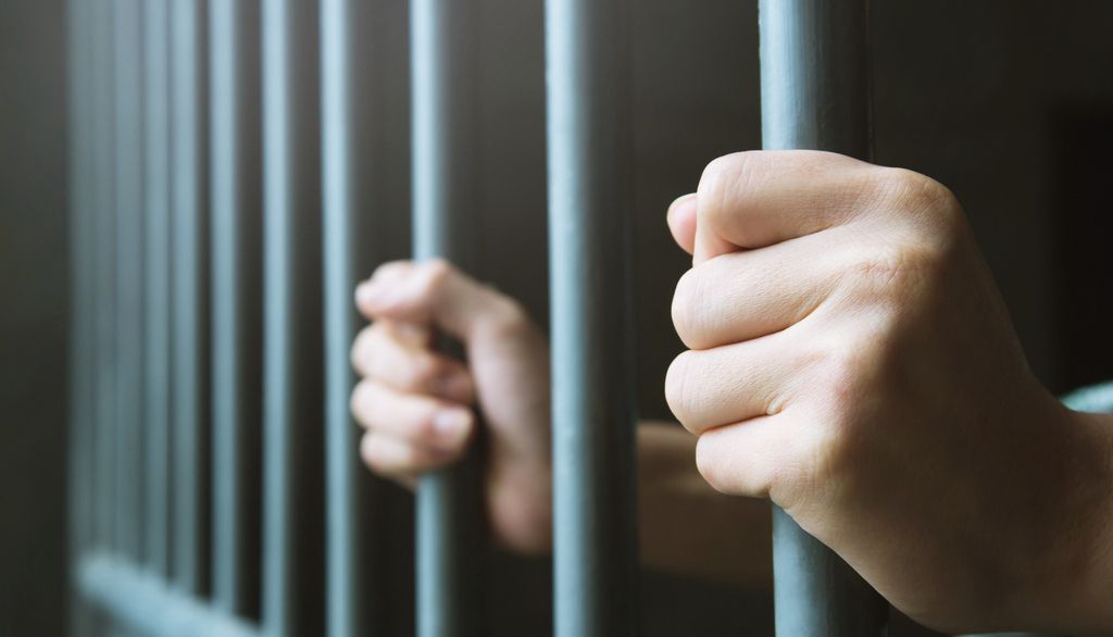 <p>Environ la moitié des Québécois qui font un séjour dans un centre de détention provincial seront de nouveau condamnés à purger une peine à l’intérieur de deux ans suivant leur sortie de prison.</p>