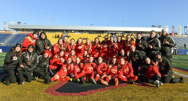 L'équipe féminine de soccer Rouge et Or de l'Université Laval a obtenu la médaille de bronze au Championnat canadien U Sports, tenu à Kingston.