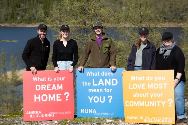 ULaval nouvelles reporter and the Living in Northern Quebec team: Arianne Couture, Samuel Boudreault, Florence Gagnon, and Geneviève Vachon