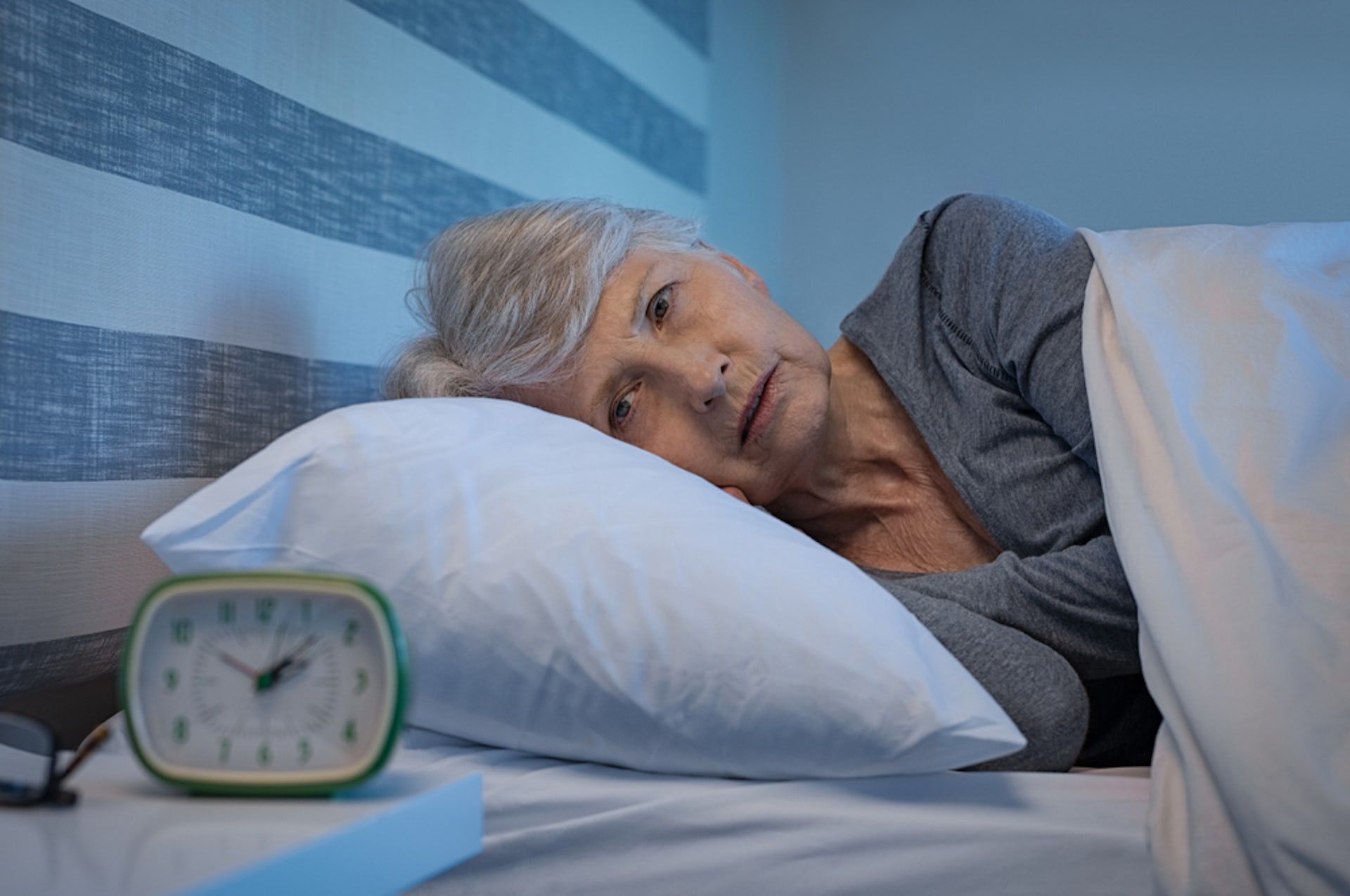 <p>Les pensées négatives répétitives peuvent avoir un impact négatif sur la qualité du sommeil, réduire l’efficacité et entraver les capacités de prise de décision.</p>