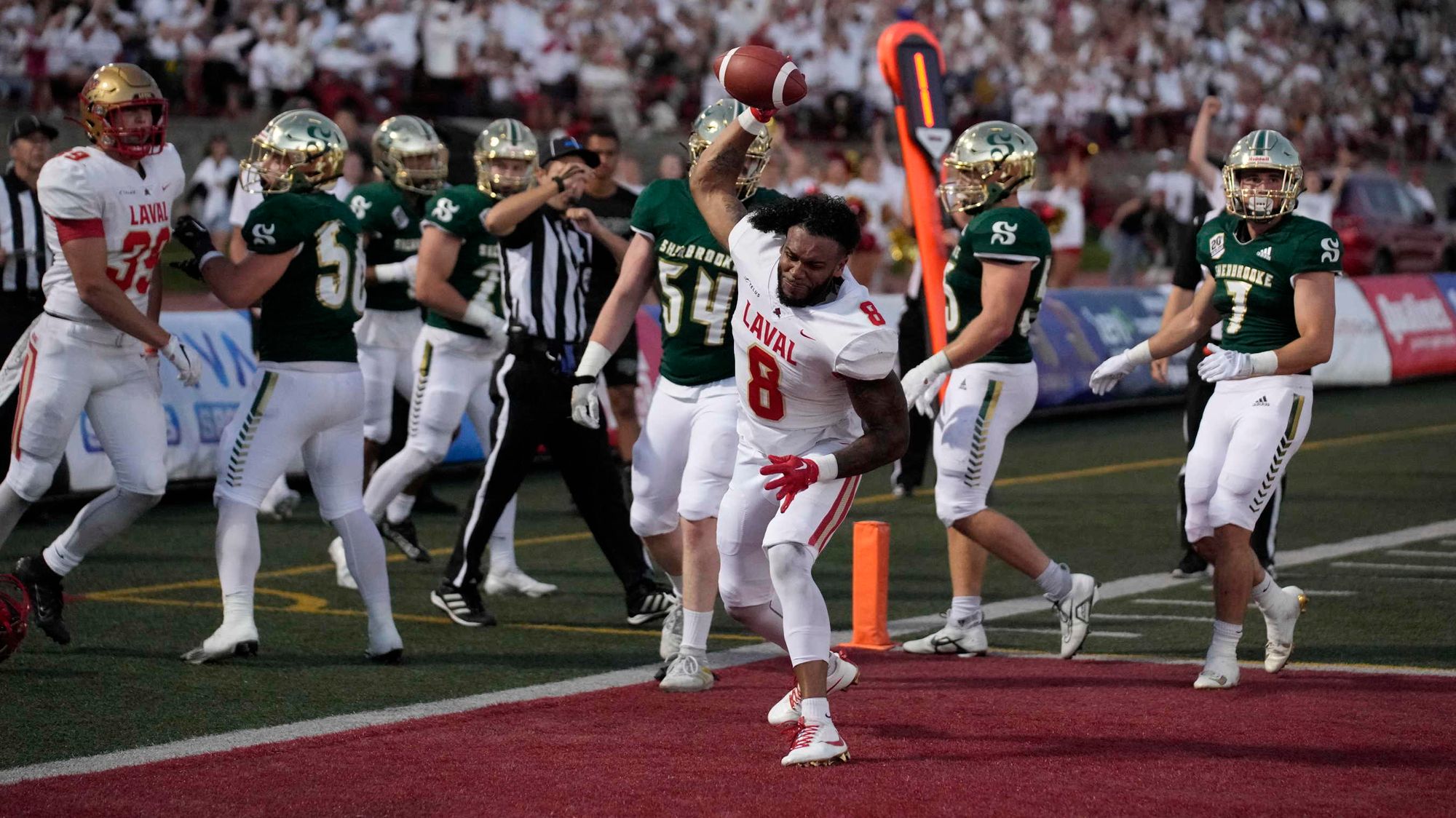 Kevin Mital, du club de football Rouge et Or, contre l'équipe de Sherbrooke, 27 août 2022.