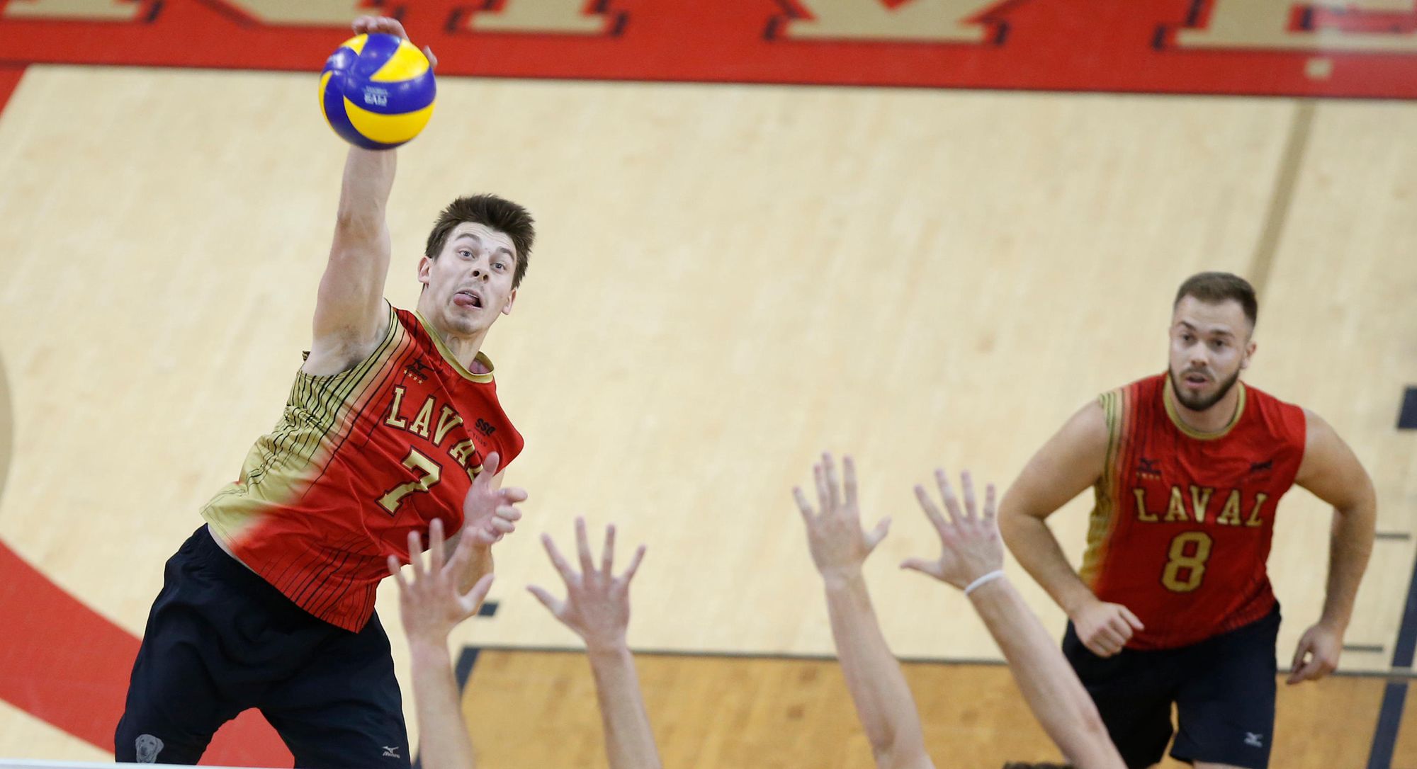 Nicolas Fortin, du club de volleyball Rouge et Or.