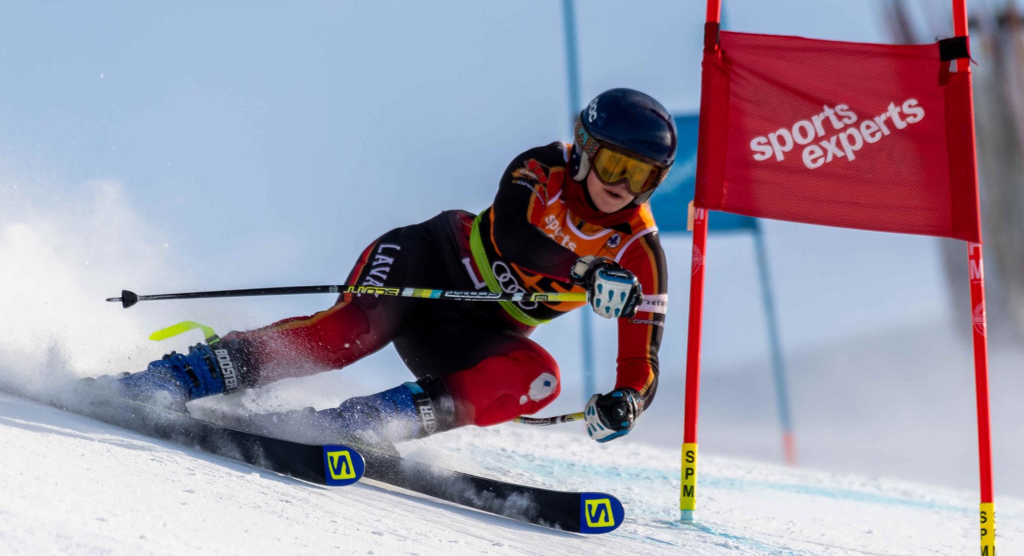 Alice Stoll alors qu'elle portait les couleurs de l'équipe Rouge et Or ski alpin.