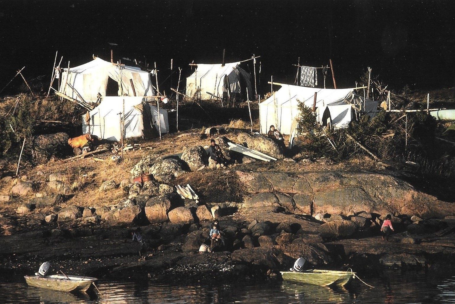 campement-innu-credit-Serge-Jauvin