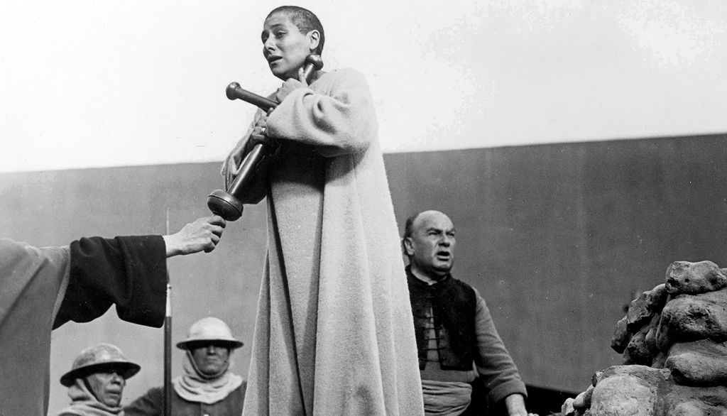 Film français réalisé par le réalisateur d'origine danoise Carl Theodor Dreyer, La passion de Jeanne d'Arc montre le procès de la mythique pucelle d'Orléans.