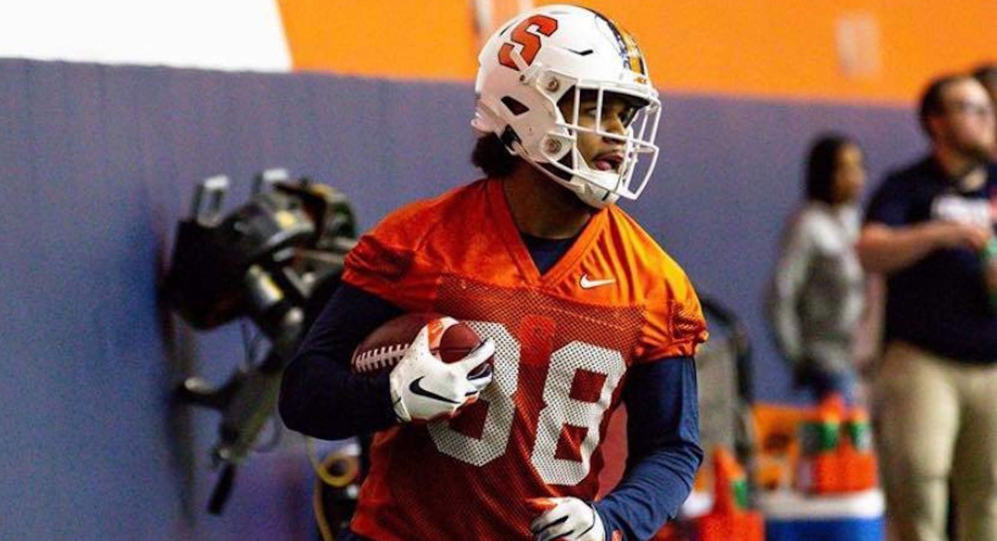 Le joueur de football Kevin Mital, alors qu'il portait les couleurs du Orange de Syracuse.