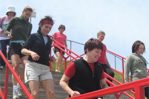 Le conditionnement physique extérieur consiste en un entraînement cardio-vasculaire et musculaire qui exige l'utilisation des installations et parcours de la cité universitaire.