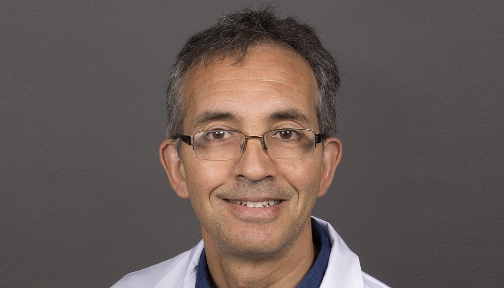 <p>Le Dr Philippe Pibarot est réputé mondialement pour ses travaux sur la prévention et le traitement des maladies valvulaires cardiaques.</p>