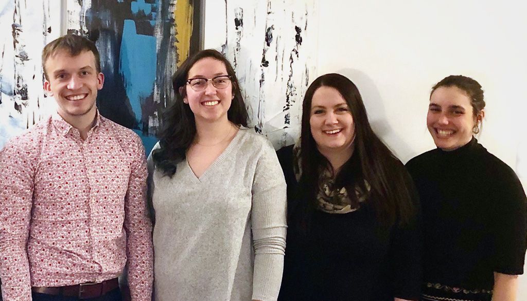 Les étudiants derrière Accès Psy: Eddy Larouche, directeur général de l’organisme, Andréanne Simard, secrétaire-trésorière, Élisabeth Thibodeau, administratrice, et Camille Pepin, présidente.